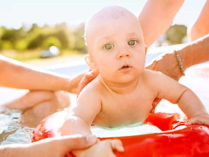 jak działaja pieluchomajtki pampers