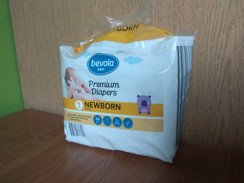 new born pampers premium care